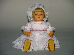 青い目の人形「メリー」