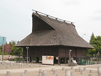 大阪歴史博物館南側の復元倉庫